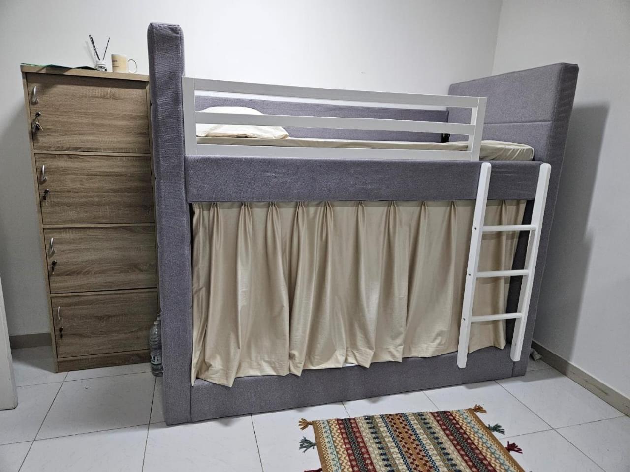 Legacy Hostel Маскат Екстер'єр фото